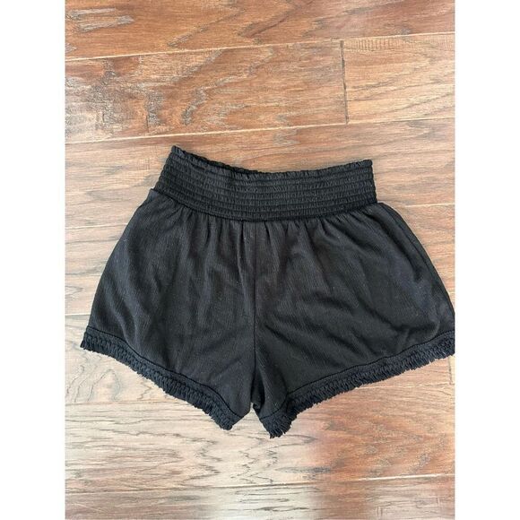 ⭐️3 for $10⭐️ Black Linen Feel Shorts - Picture 2 of 6